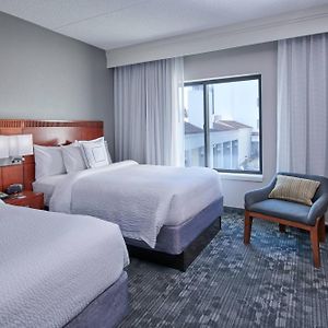 Courtyard By Marriott Indianapolis Castleton